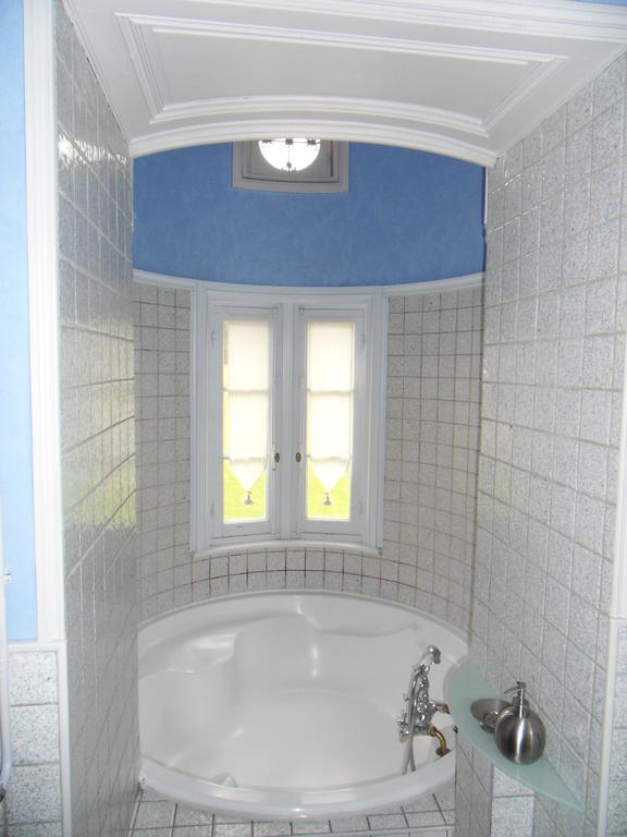 Château De La Motte Couette-café 3*